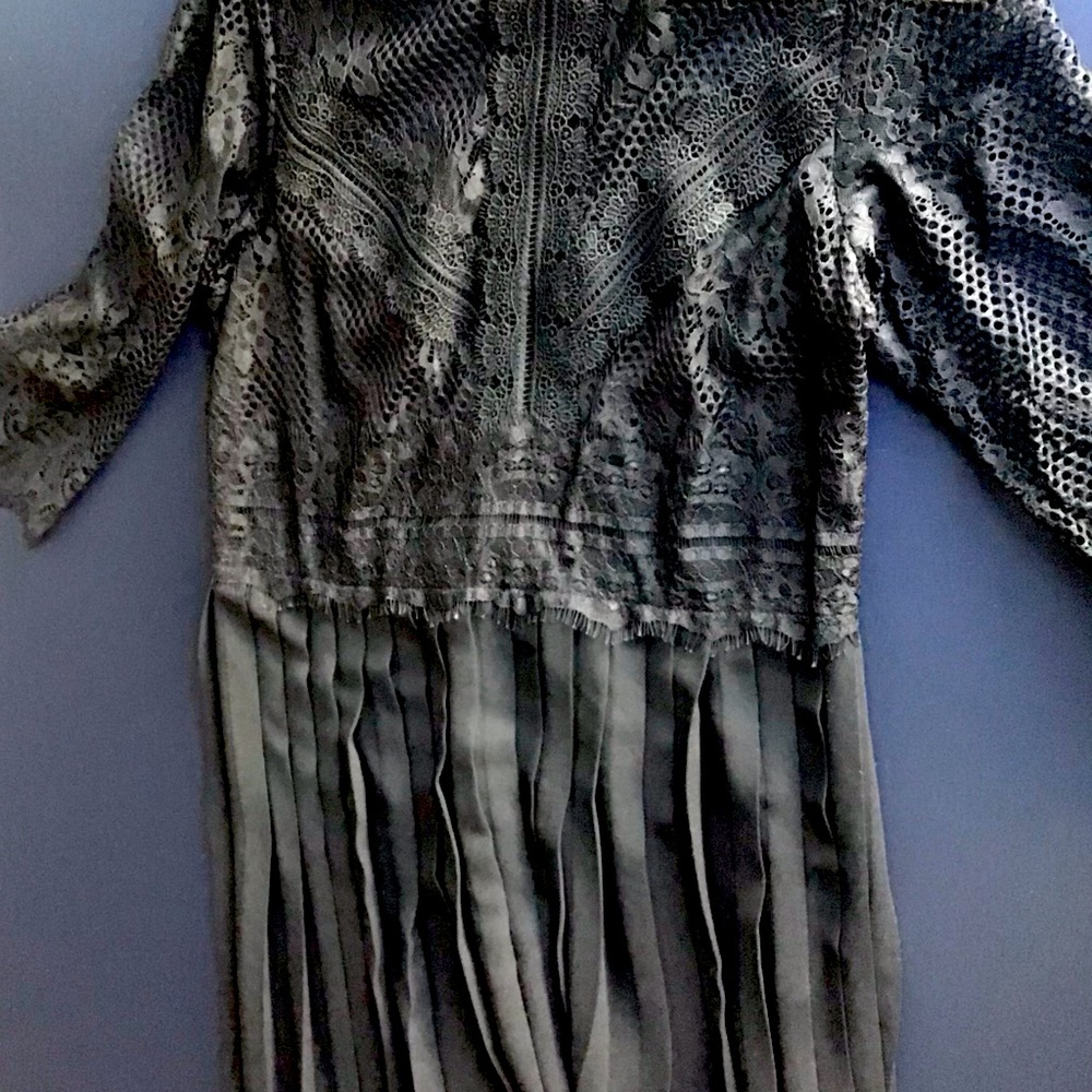 Lace dress. New without tags
